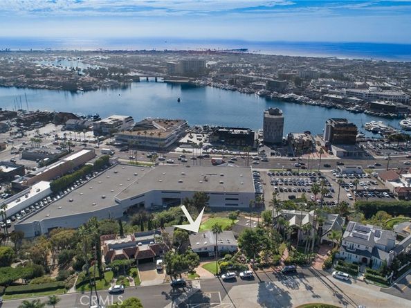 2953 Cliff Drive, Newport Beach CA 92663