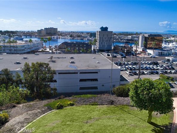 2953 Cliff Drive, Newport Beach CA 92663