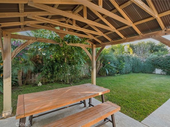 305 Nassau Road, Costa Mesa CA 92626