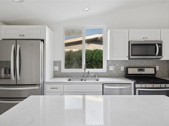 305 Nassau Road, Costa Mesa CA 92626