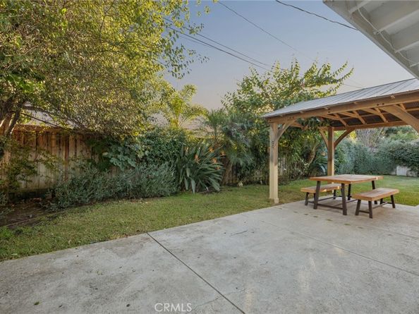 305 Nassau Road, Costa Mesa CA 92626
