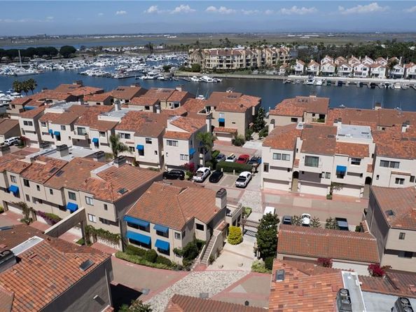 3211 Anne Circle CI102, Huntington Beach CA 92649