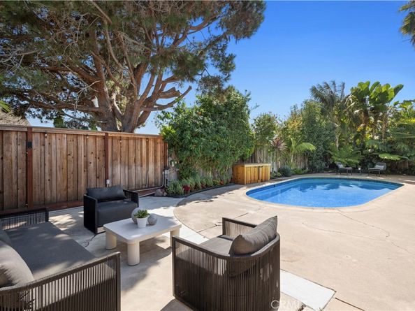 1212 Dover Drive, Newport Beach CA 92660