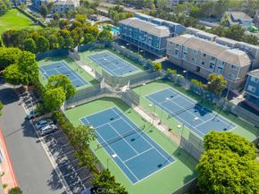 20251 Cape Coral Ln 202, Huntington Beach CA 92646