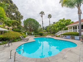 20251 Cape Coral Ln 202, Huntington Beach CA 92646