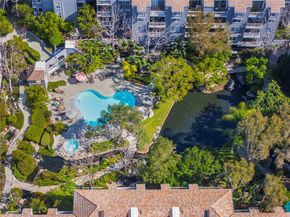 20251 Cape Coral Ln 202, Huntington Beach CA 92646