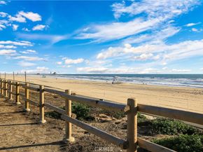 4165 Warner Avenue 202, Huntington Beach CA 92649