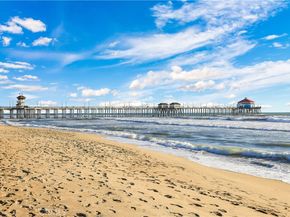 4165 Warner Avenue 202, Huntington Beach CA 92649