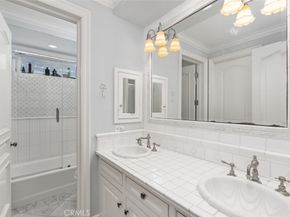 522 W Oceanfront, Newport Beach CA 92661