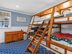 522 W Oceanfront, Newport Beach CA 92661