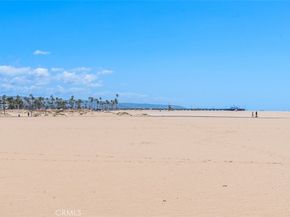 522 W Oceanfront, Newport Beach CA 92661