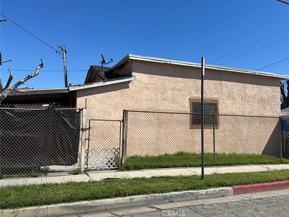 2401 E Hatchway Street, Compton CA 90222
