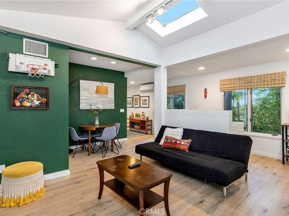 9885 Deerhaven Drive, North Tustin CA 92705