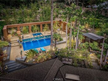 9885 Deerhaven Drive