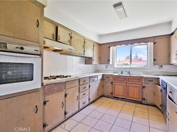 434 N Orange Avenue, West Covina CA 91790