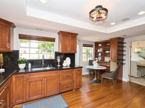 385 Park Avenue, Long Beach CA 90814