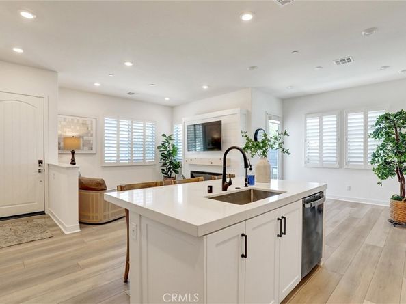 908 Sunrise Road, Rancho Mission Viejo CA 92675