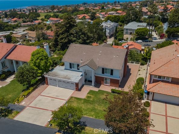43 Country Lane, Rolling Hills Estates CA 90274