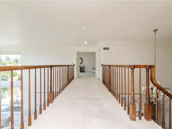 43 Country Lane, Rolling Hills Estates CA 90274