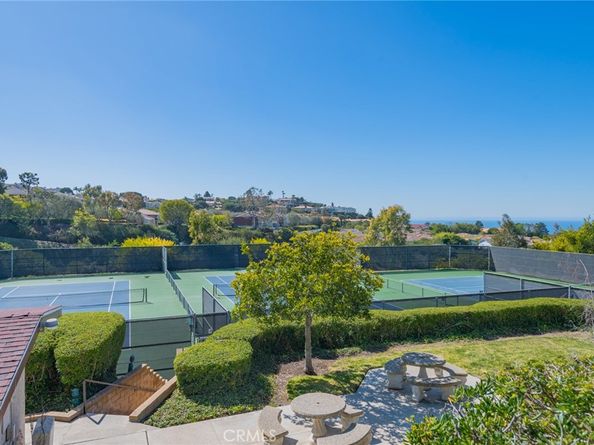 43 Country Lane, Rolling Hills Estates CA 90274