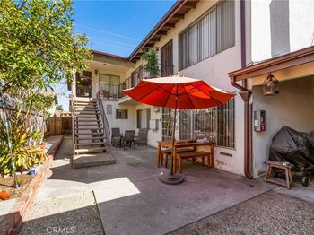 4133 E Mendez