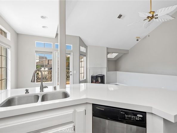 94 Shorebreaker, Laguna Niguel CA 92677