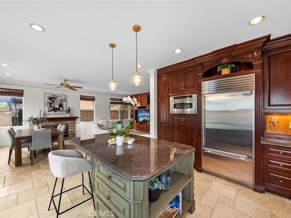 48 Parkcrest, Irvine CA 92620