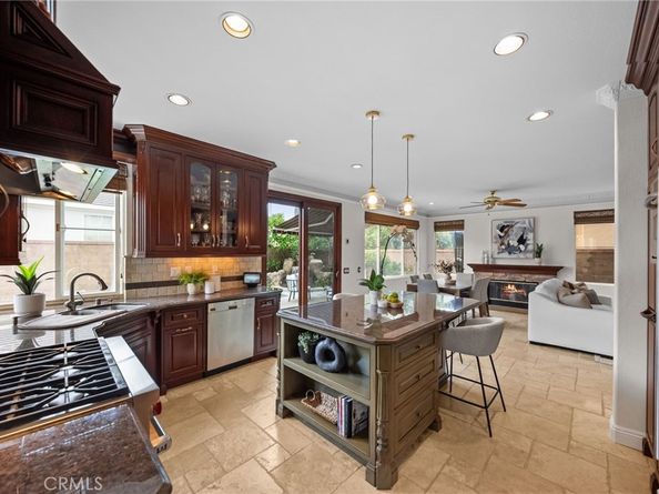 48 Parkcrest, Irvine CA 92620