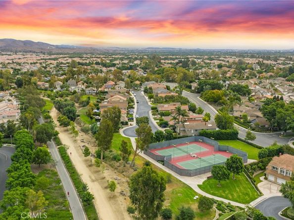 48 Parkcrest, Irvine CA 92620