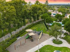 48 Parkcrest, Irvine CA 92620