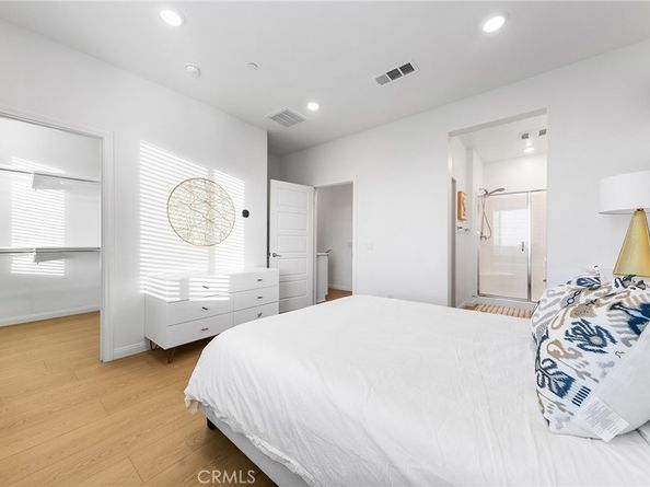 249 Steely, Irvine CA 92614