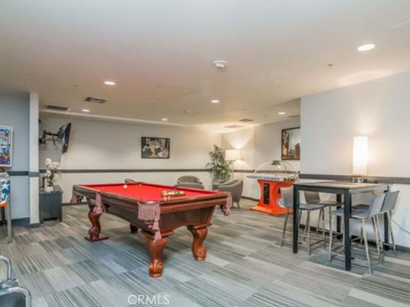 655 S Hope 1605, Los Angeles CA 90017