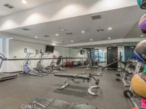 655 S Hope 1605, Los Angeles CA 90017