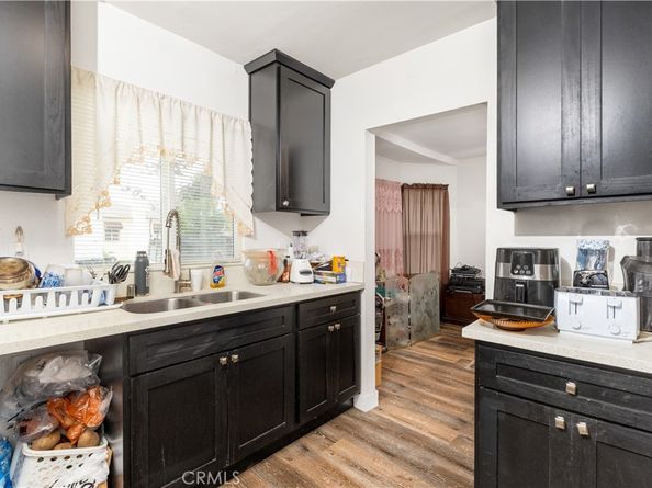 1301 W 60th Place, Los Angeles CA 90044