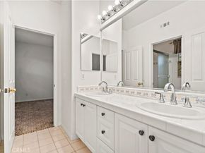 6 Napa, Irvine CA 92602