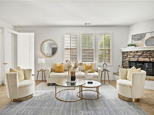 6 Napa, Irvine CA 92602