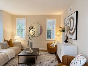 6 Napa, Irvine CA 92602