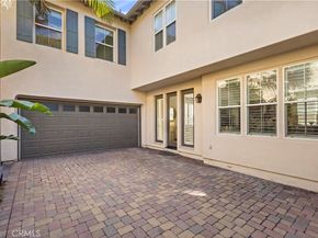 6 Napa, Irvine CA 92602