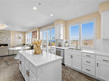 2438 Calle Aquamarina