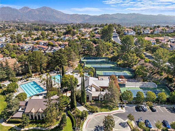 22202 Crystal Pond, Mission Viejo CA 92692