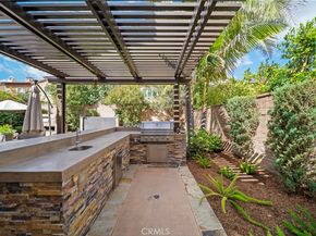 9 Spanish Moss, Irvine CA 92602