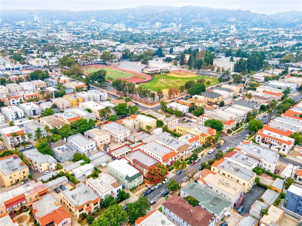 445 N Spaulding, Los Angeles CA 90036