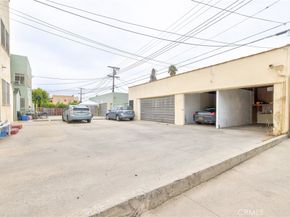 445 N Spaulding, Los Angeles CA 90036