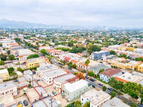 445 N Spaulding, Los Angeles CA 90036