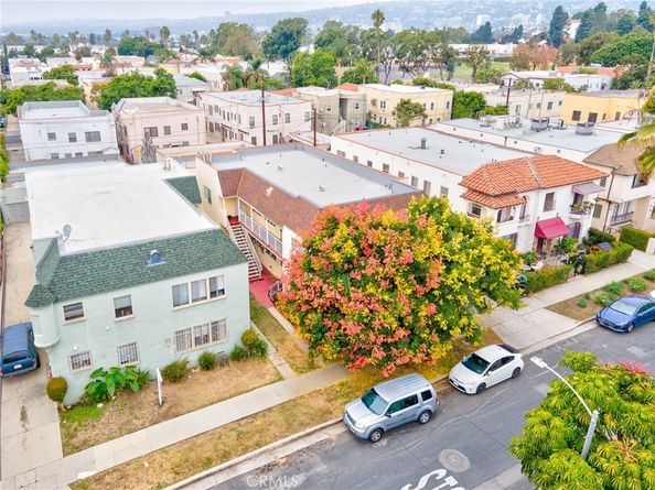 445 N Spaulding, Los Angeles CA 90036