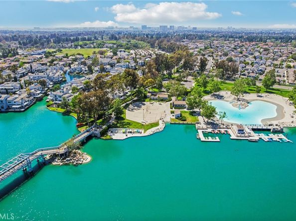 15 Waterway, Irvine CA 92614