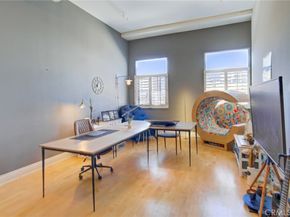 175 S Lake 402, Pasadena CA 91101