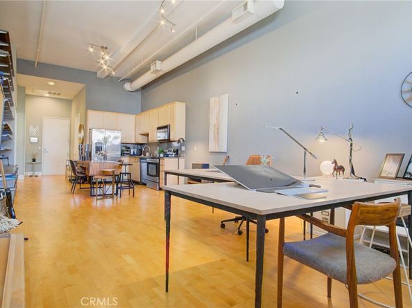 175 S Lake 402, Pasadena CA 91101