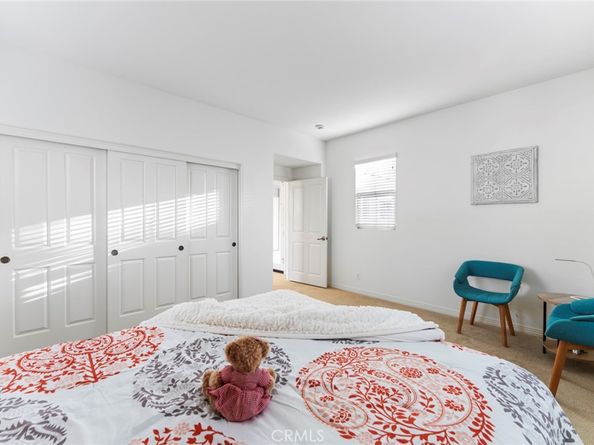 102 Spanish Lace, Irvine CA 92620