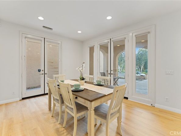 102 Spanish Lace, Irvine CA 92620